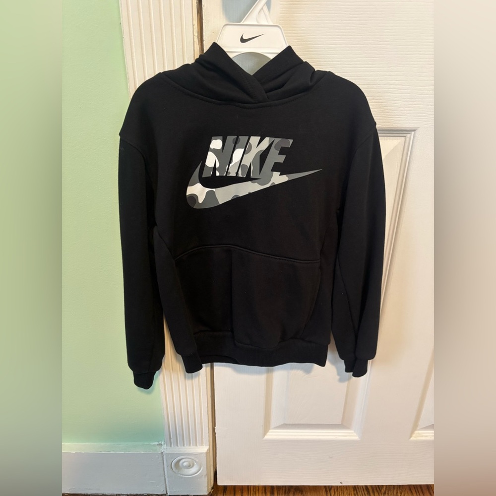 Boys Nike Sweatshirt